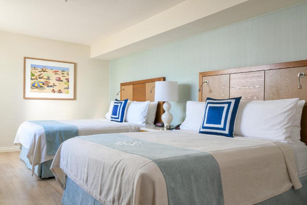Queen Room with Two Queen Beds with Roll-In Shower - Disability Access interior